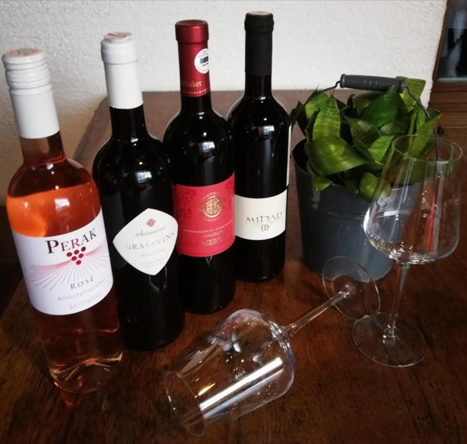 House Of Wine Hotell Kutjevo Exteriör bild
